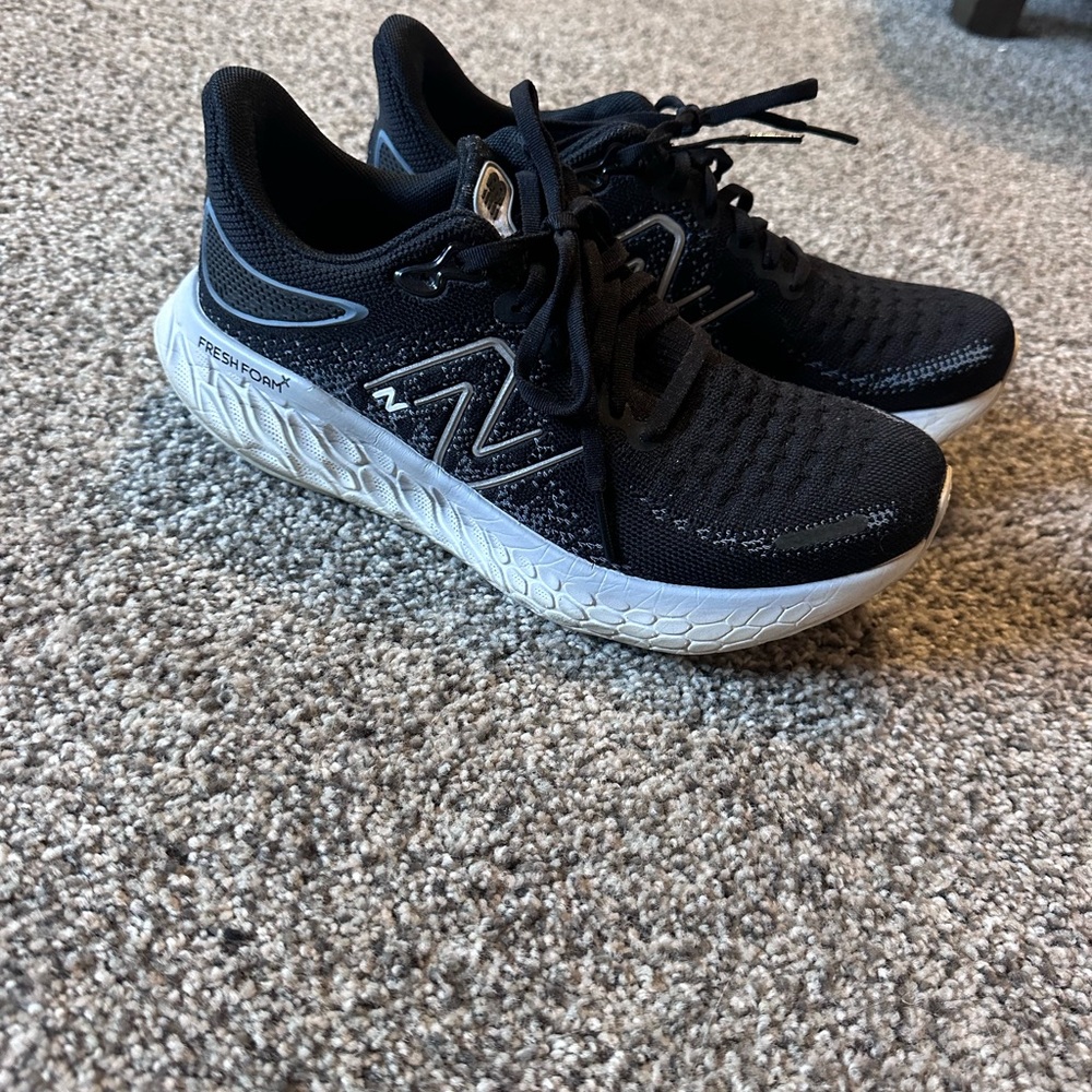 New balance shoes
